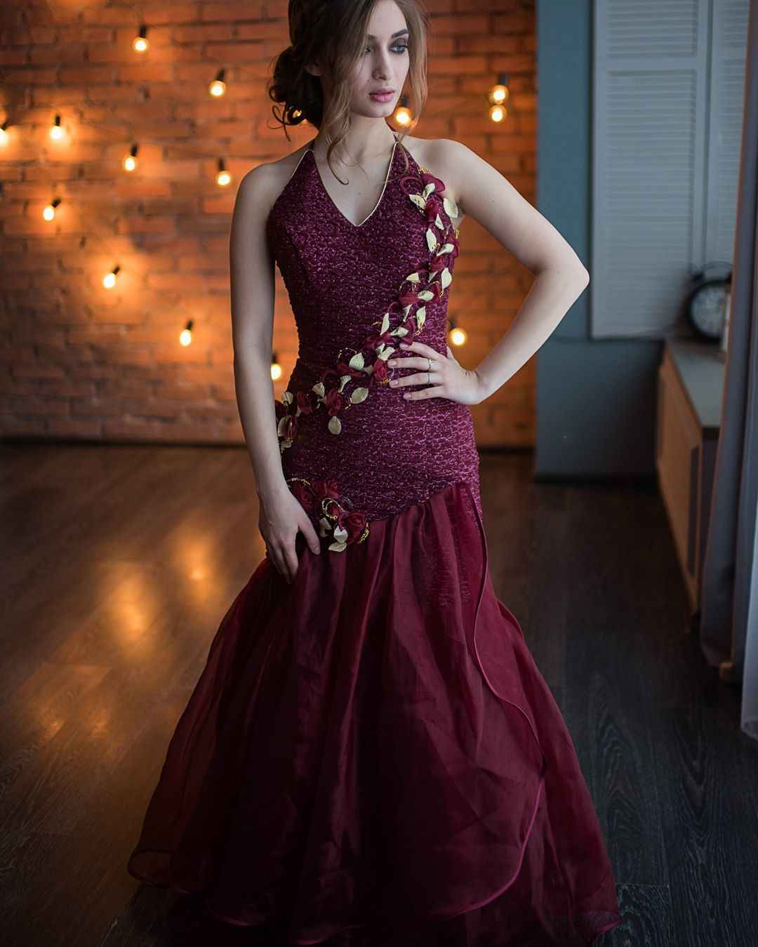 бордовое платье на выпускной 2019-2020 фото_1