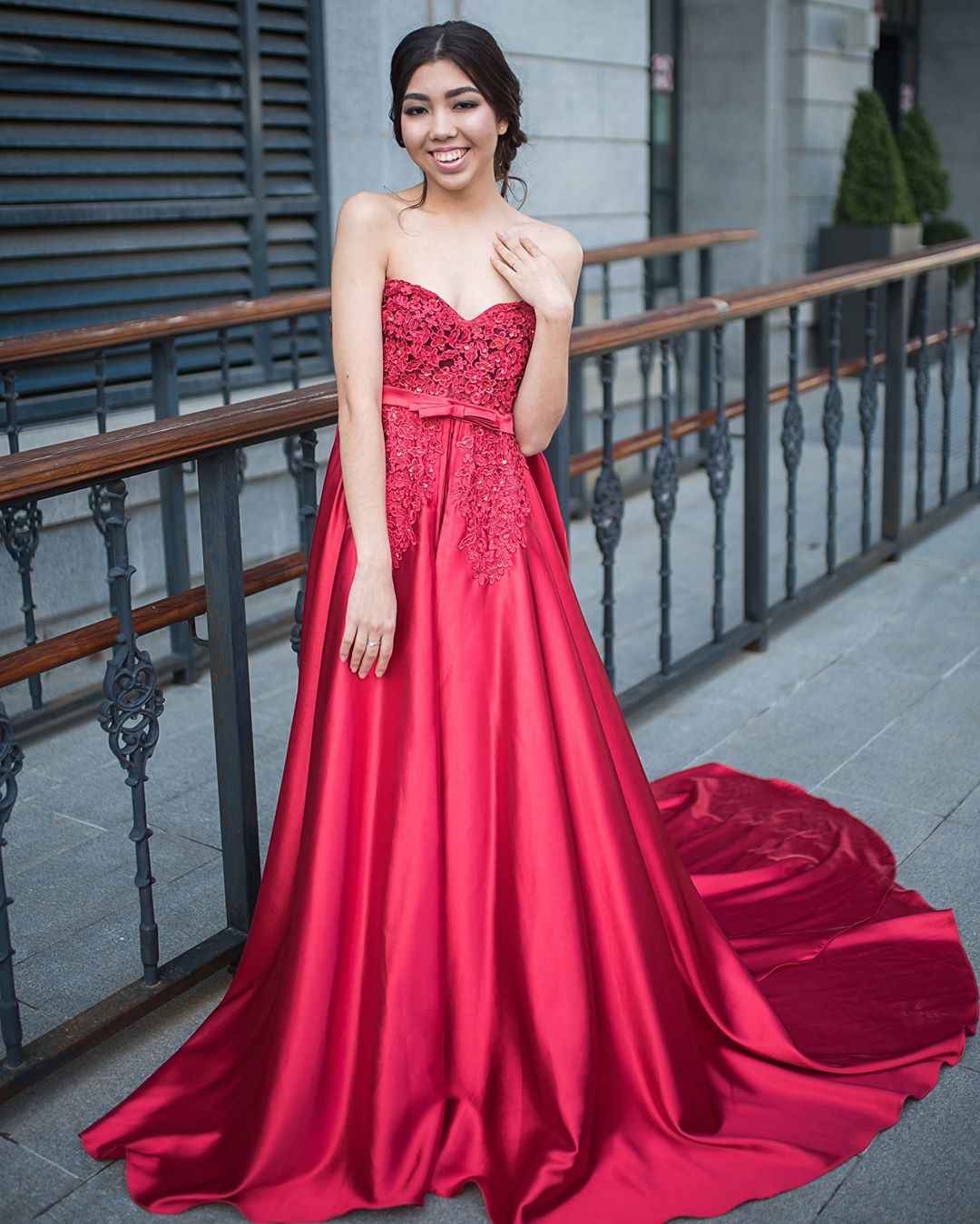 Красное платье на выпускной 2019-2020 фото_2