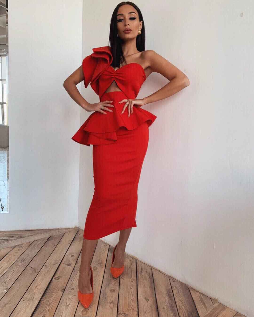 Красное платье на выпускной 2019-2020 фото_4