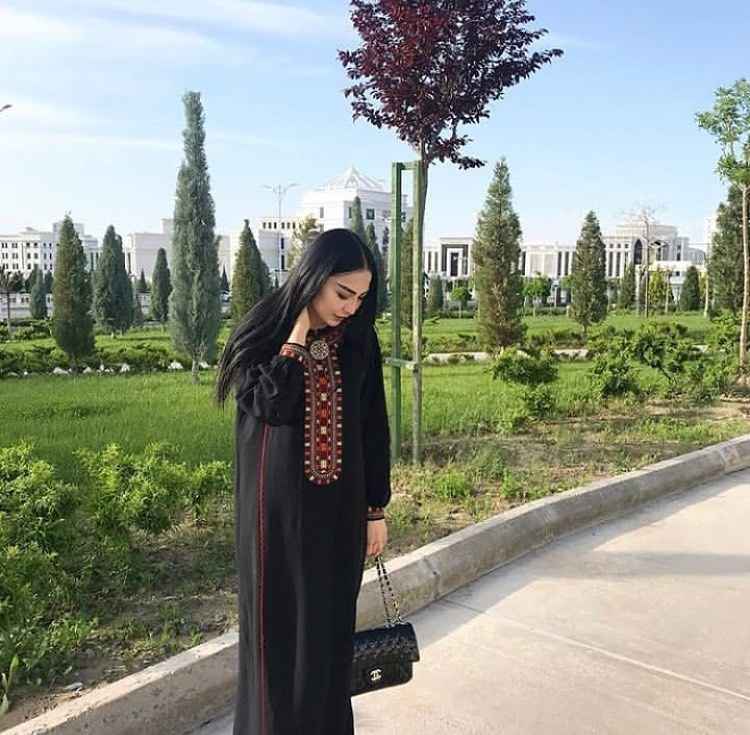 Современные фасоны туркменских платьев фото_47