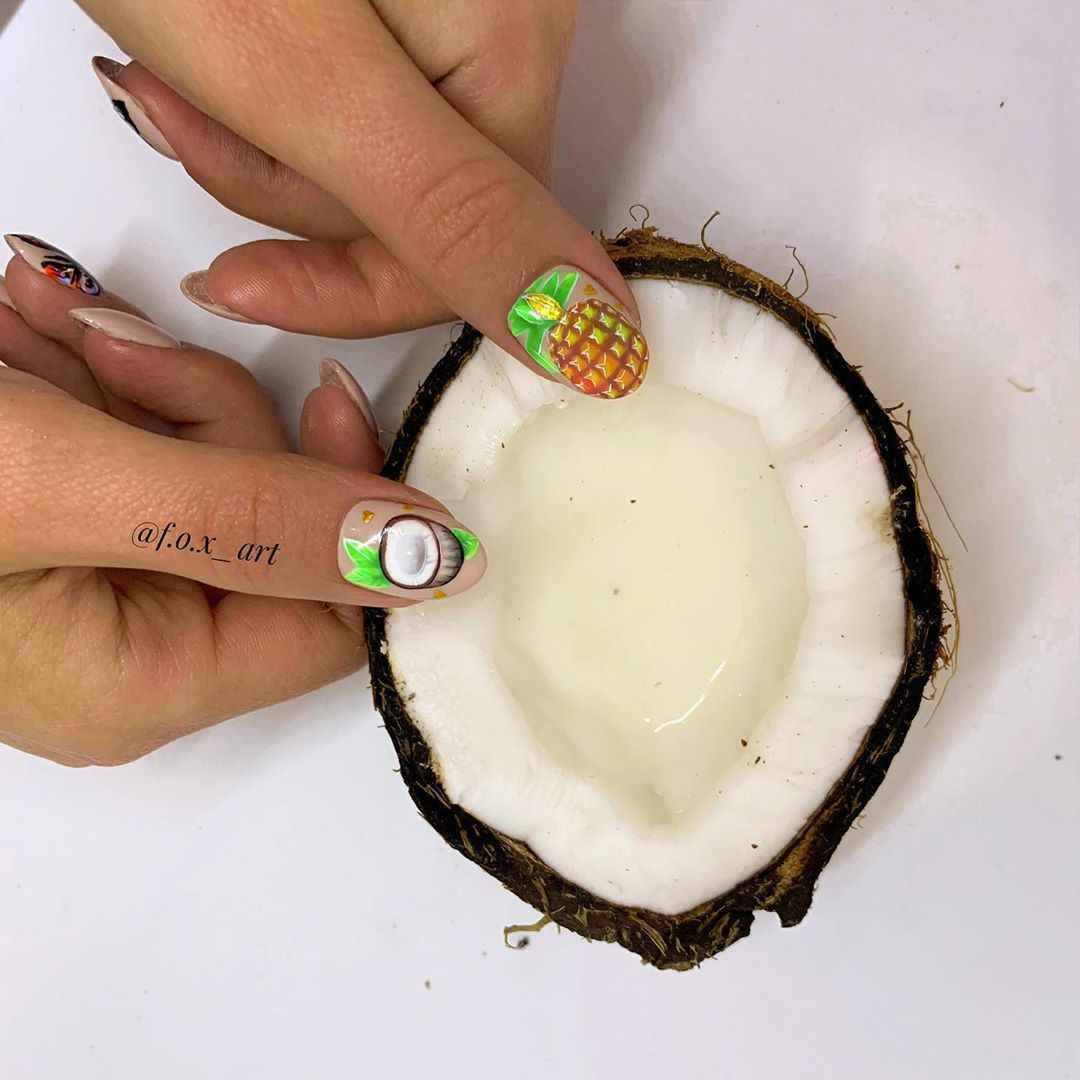Маникюр с кокосом на короткие ногти фото_3