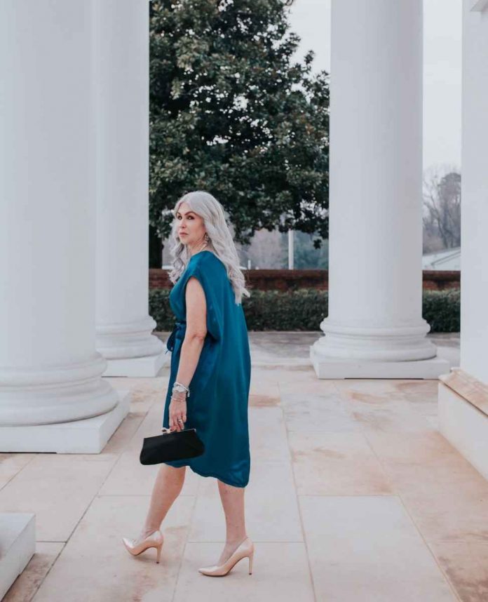 Платье на торжество для женщин 40-50 лет: выбираем идеальный вариант ...